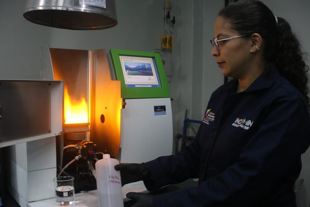 laboratorios de INGEOMIN